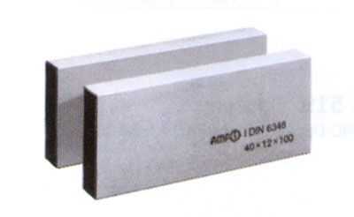 钢制表面硬化平行块  DIN6346